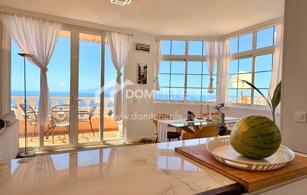 Wiederverkauf - Stadthaus -
Adeje - San Eugenio Alto