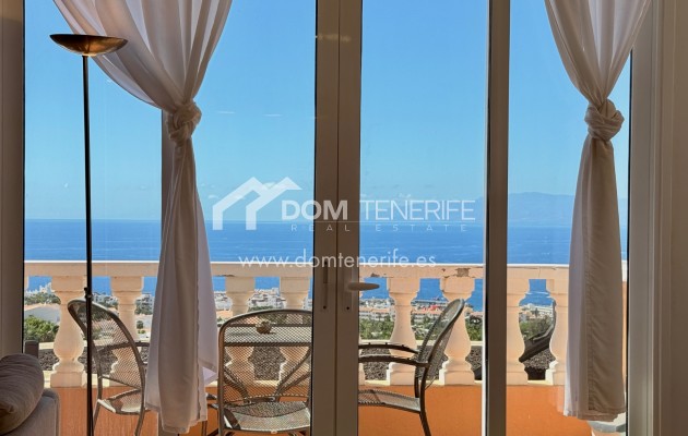 Wiederverkauf - Stadthaus -
Adeje - San Eugenio Alto