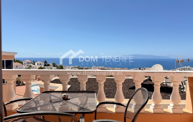 Wiederverkauf - Stadthaus -
Adeje - San Eugenio Alto