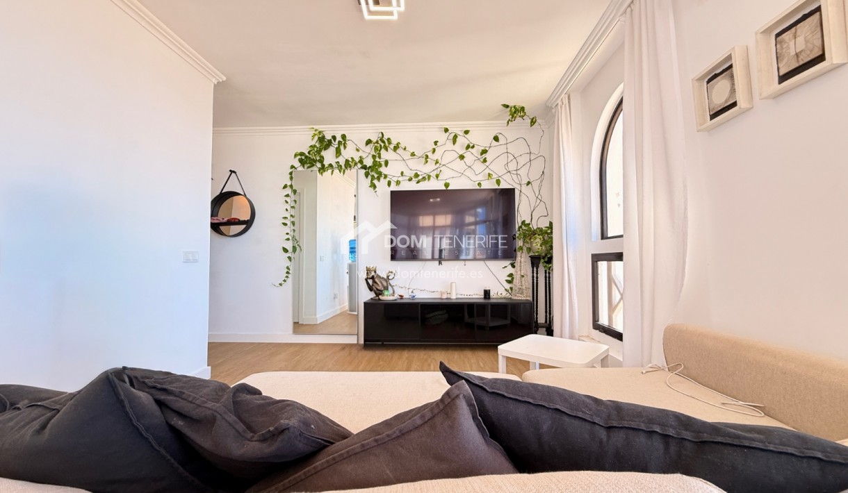 Wiederverkauf - Stadthaus -
Adeje - San Eugenio Alto