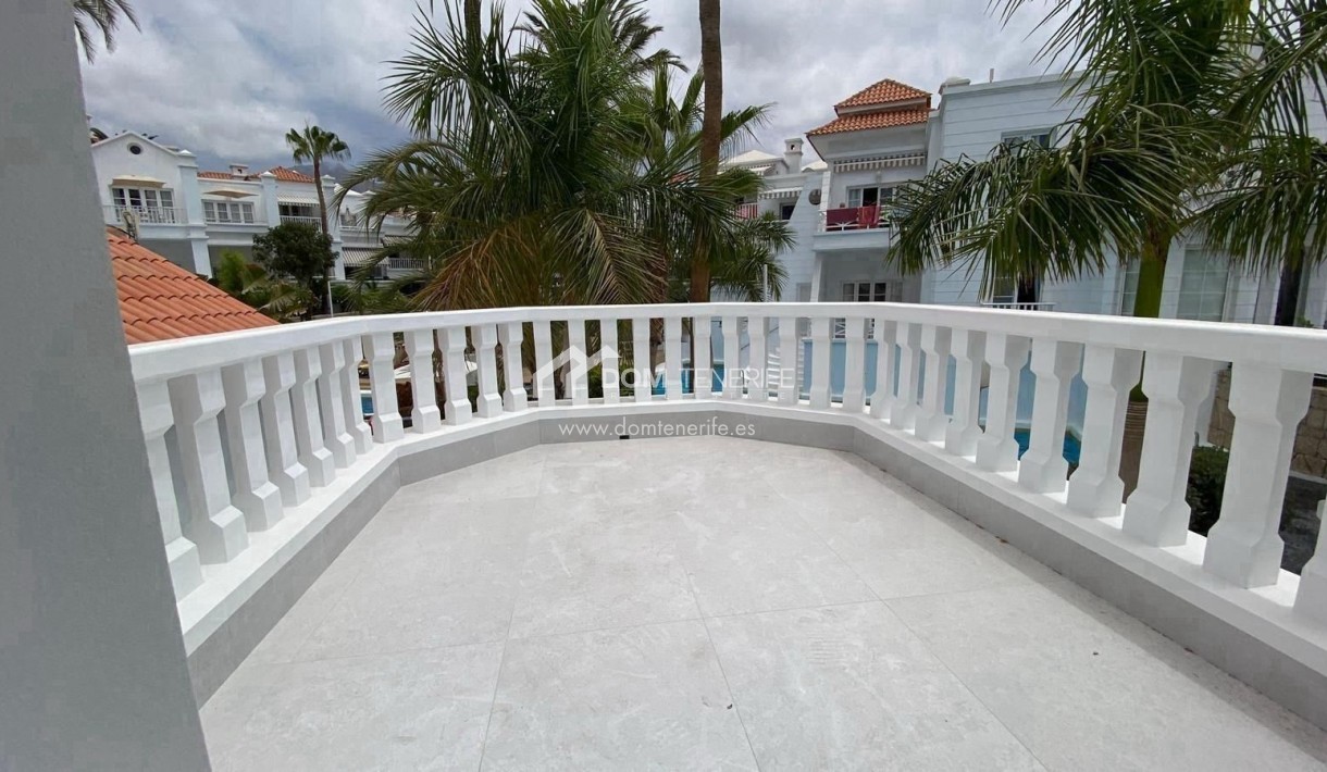 Wiederverkauf - Villa -
Adeje - Fañabé