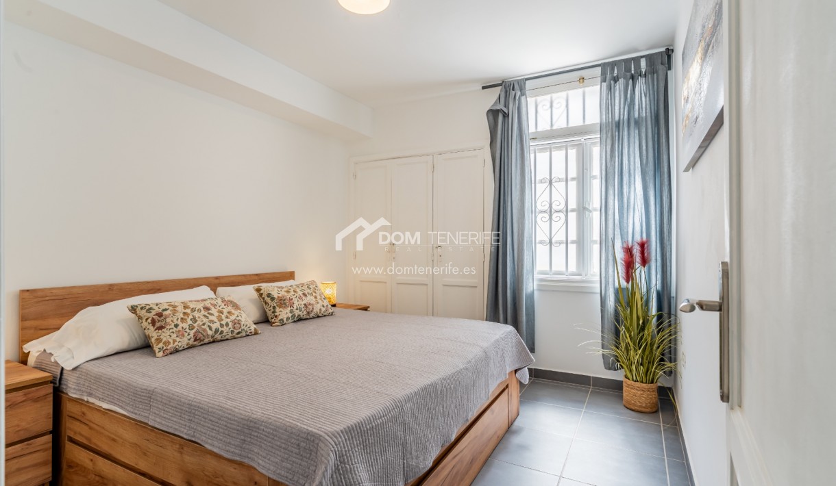 Kurzzeitmiete - Wohnung -
Adeje - San Eugenio Alto