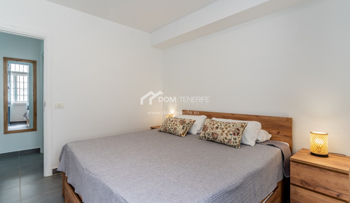 Kurzzeitmiete - Wohnung -
Adeje - San Eugenio Alto