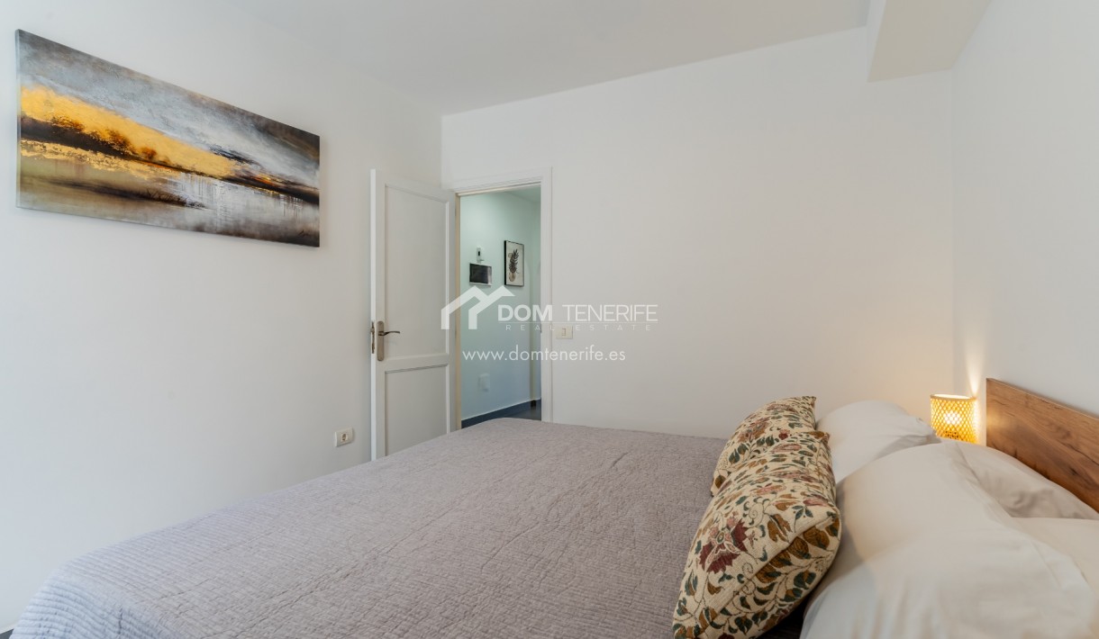 Kurzzeitmiete - Wohnung -
Adeje - San Eugenio Alto