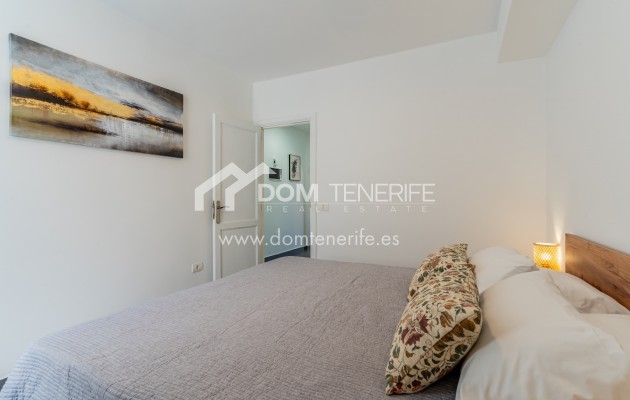 Kurzzeitmiete - Wohnung -
Adeje - San Eugenio Alto