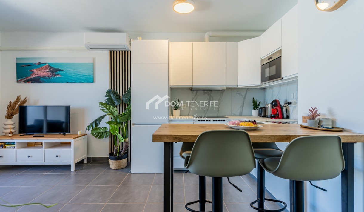 Kurzzeitmiete - Wohnung -
Adeje - San Eugenio Alto