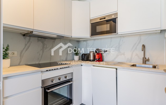 Kurzzeitmiete - Wohnung -
Adeje - San Eugenio Alto