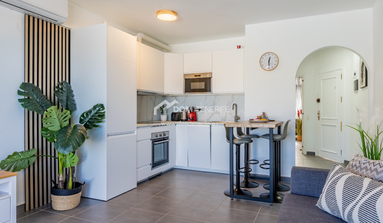 Kurzzeitmiete - Wohnung -
Adeje - San Eugenio Alto