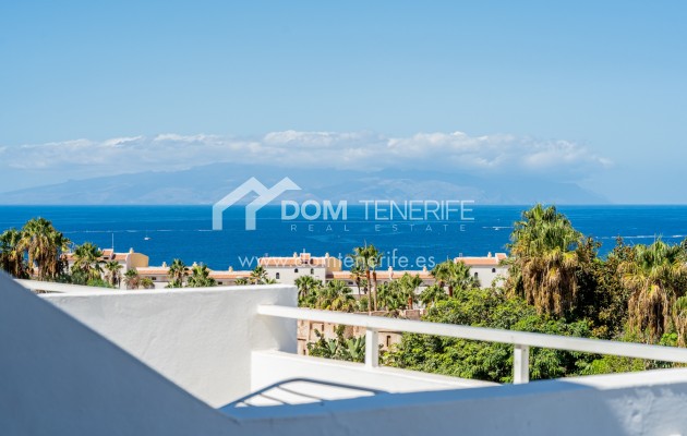 Kurzzeitmiete - Wohnung -
Adeje - San Eugenio Alto