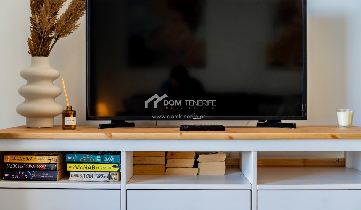 Kurzzeitmiete - Wohnung -
Adeje - San Eugenio Alto