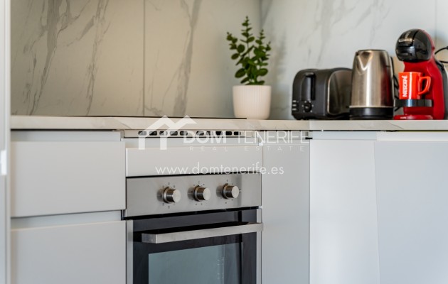 Kurzzeitmiete - Wohnung -
Adeje - San Eugenio Alto