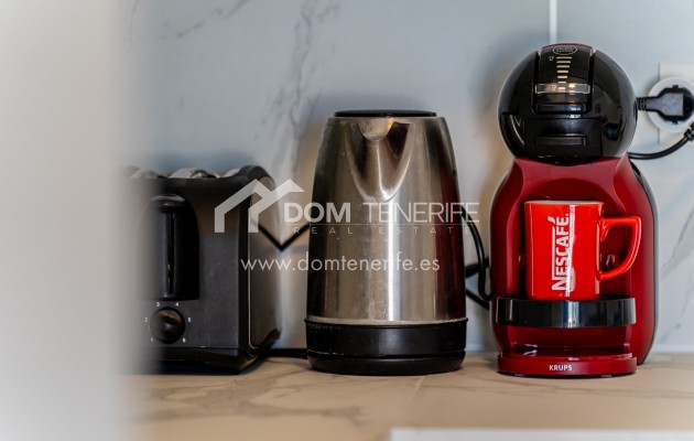 Kurzzeitmiete - Wohnung -
Adeje - San Eugenio Alto