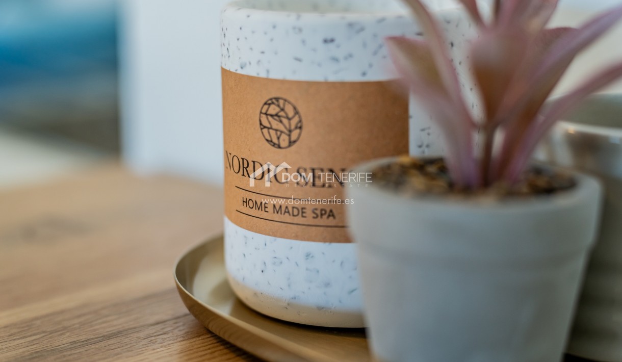 Kurzzeitmiete - Wohnung -
Adeje - San Eugenio Alto