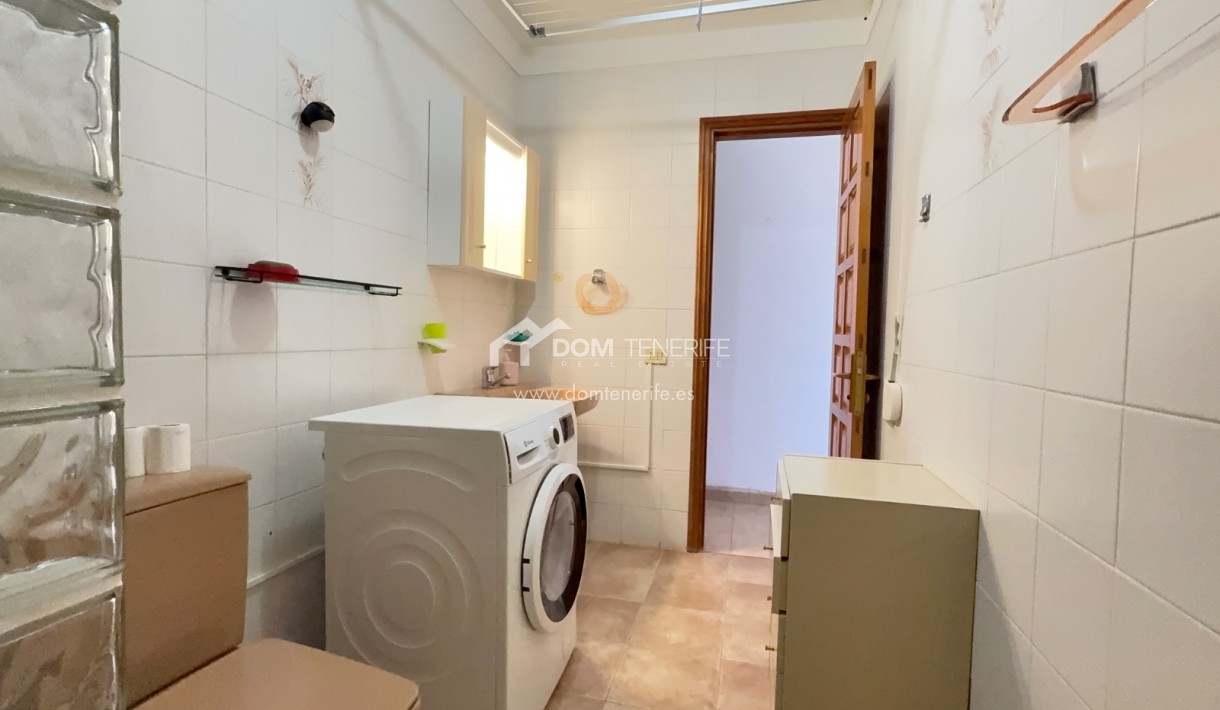 Wiederverkauf - Wohnung -
Santiago del Teide - Los Gigantes