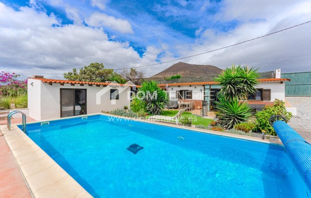 Wiederverkauf - Villa -
Granadilla de Abona  - Granadilla