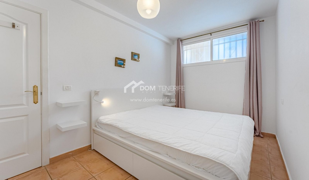 Продажа - Пентхаус -
Адехе - Плайя Параисо