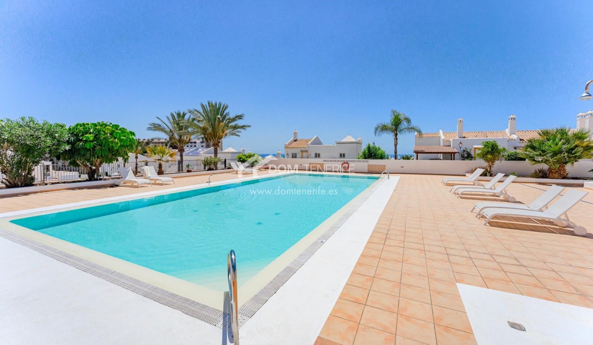 Продажа - Пентхаус -
Адехе - Плайя Параисо