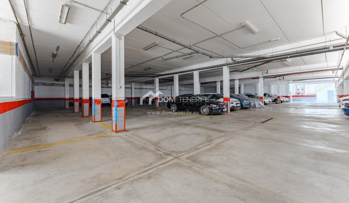 Продажа - Пентхаус -
Адехе - Плайя Параисо