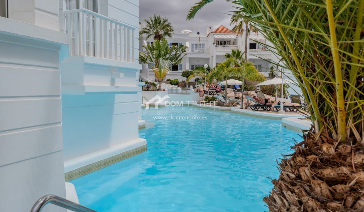 Wiederverkauf - Villa -
Adeje - Fañabé