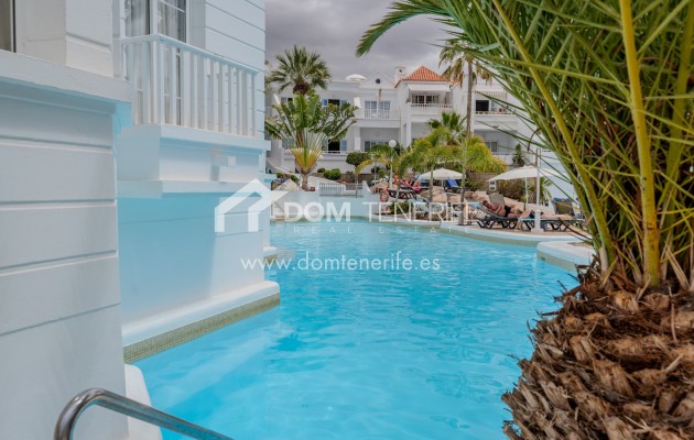 Wiederverkauf - Villa -
Adeje - Fañabé