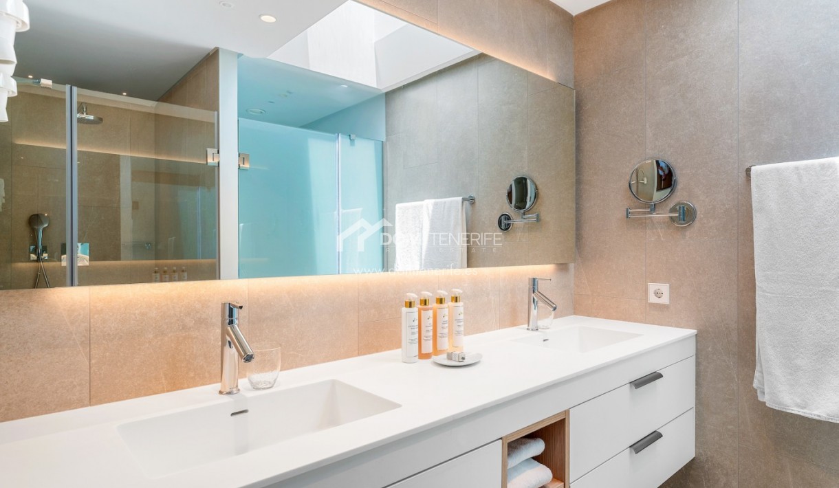 Sale - Apartment -
Guía de Isora  - Abama