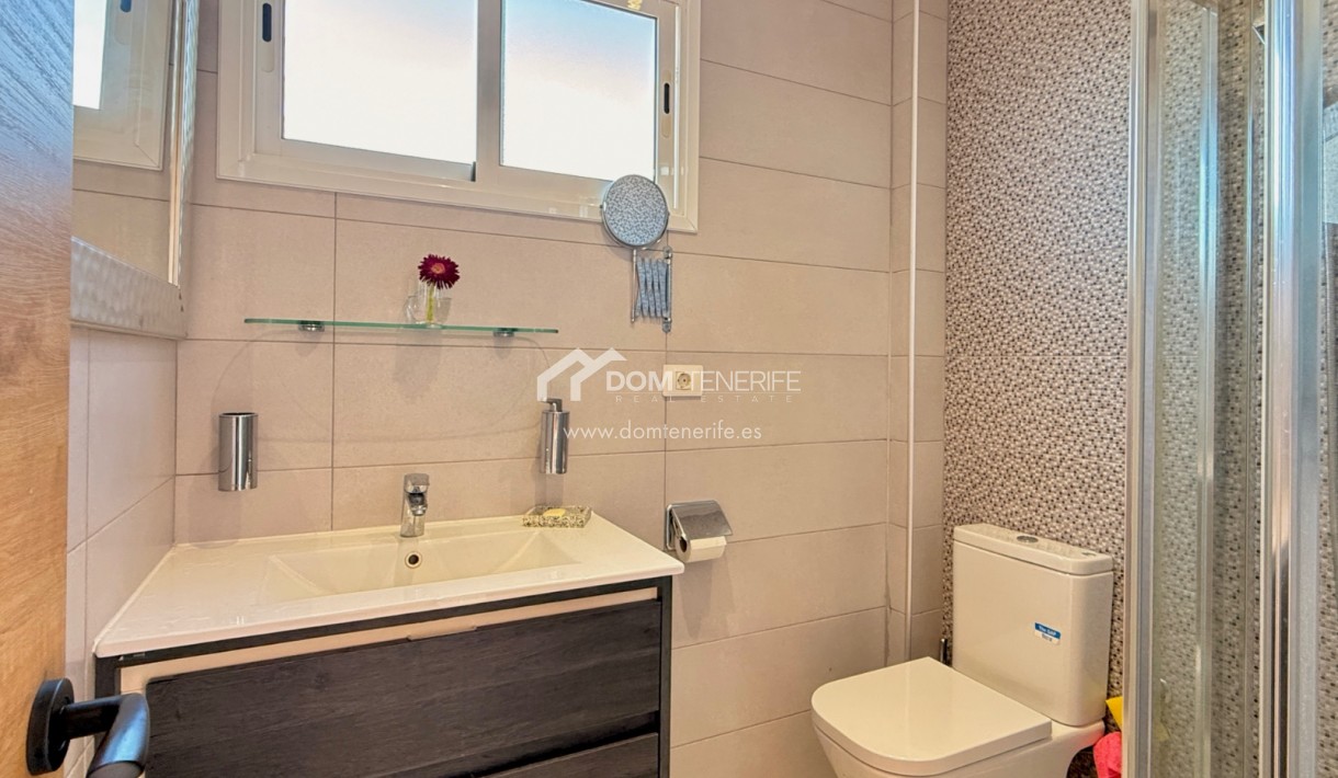 Wiederverkauf - Stadthaus -
Adeje - Torviscas Alto