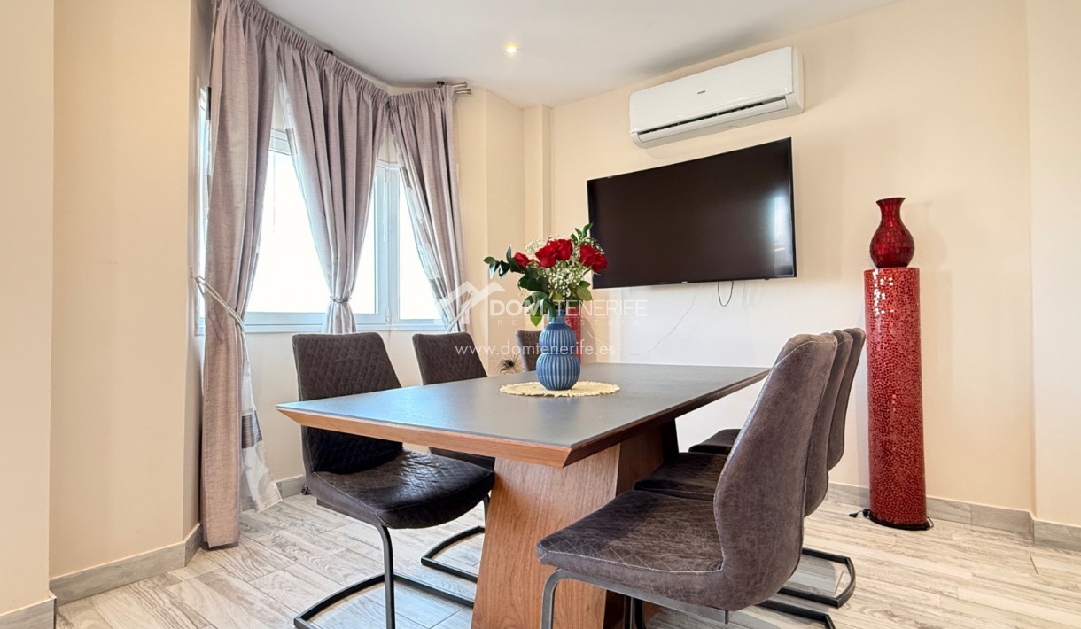 Wiederverkauf - Stadthaus -
Adeje - Torviscas Alto