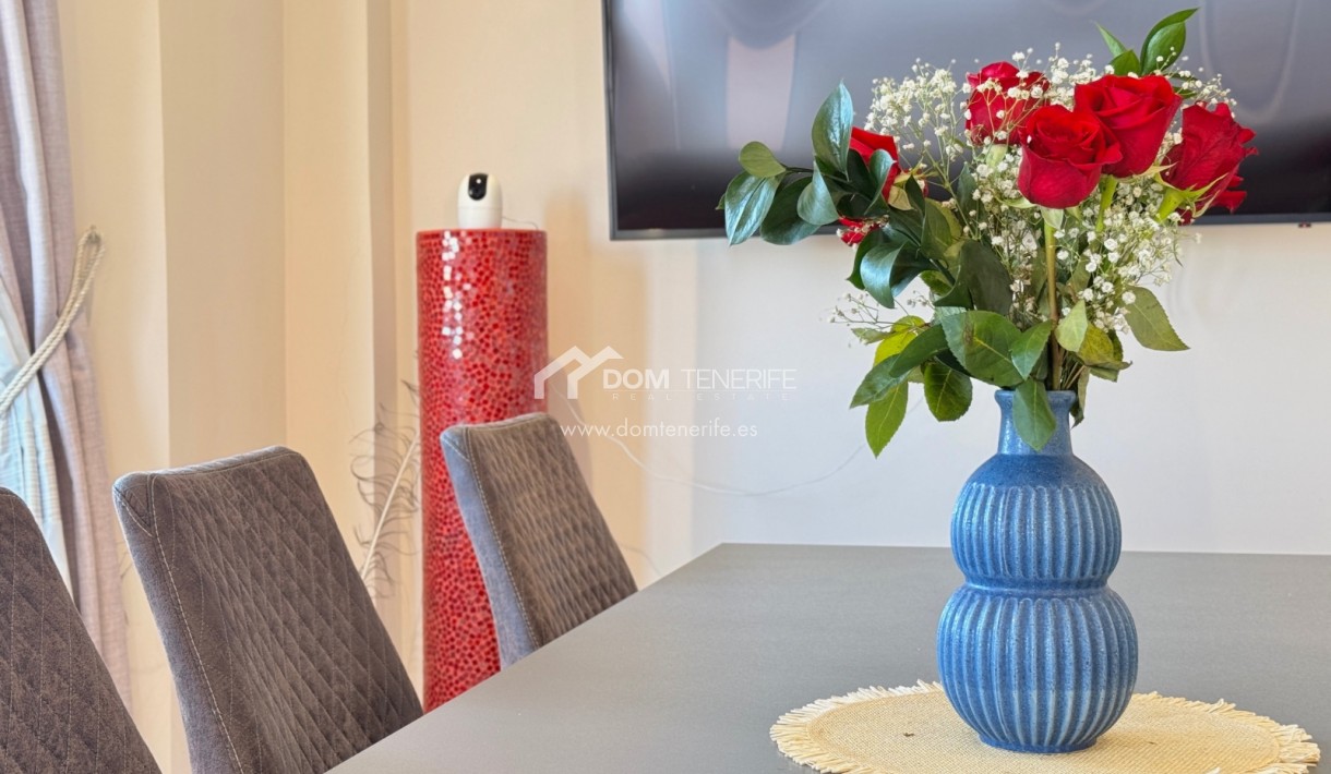 Wiederverkauf - Stadthaus -
Adeje - Torviscas Alto