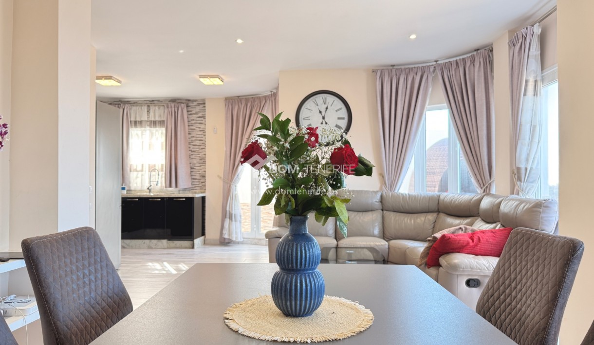 Wiederverkauf - Stadthaus -
Adeje - Torviscas Alto