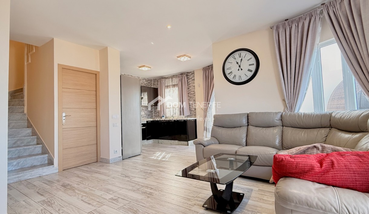 Wiederverkauf - Stadthaus -
Adeje - Torviscas Alto