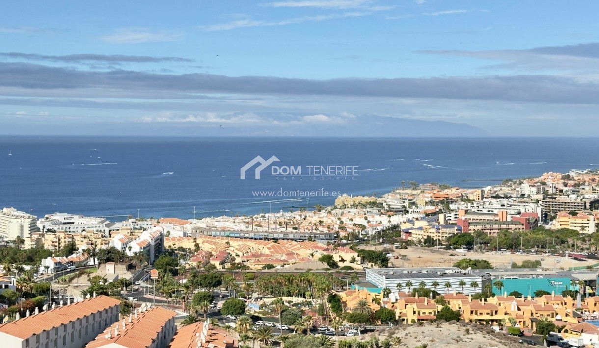 Wiederverkauf - Stadthaus -
Adeje - Torviscas Alto