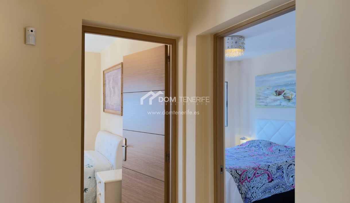 Wiederverkauf - Stadthaus -
Adeje - Torviscas Alto