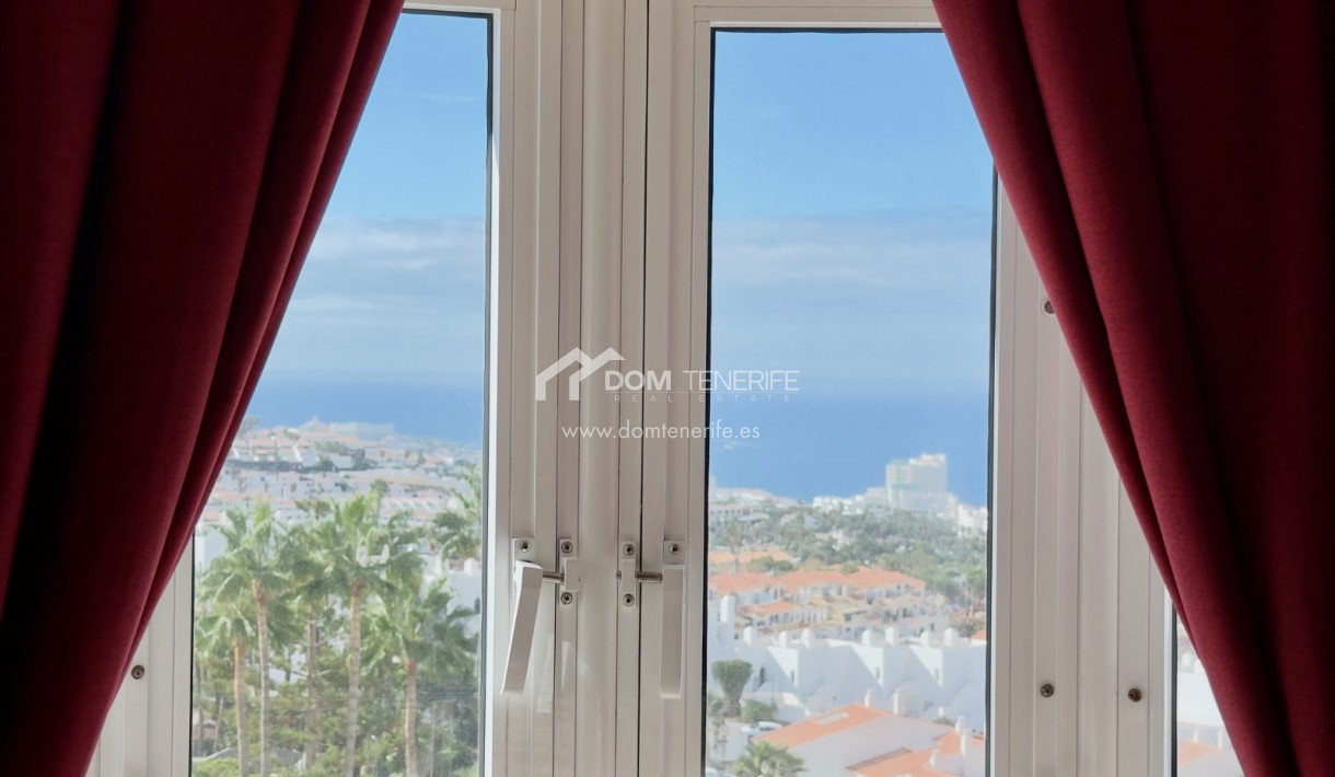 Wiederverkauf - Stadthaus -
Adeje - Torviscas Alto