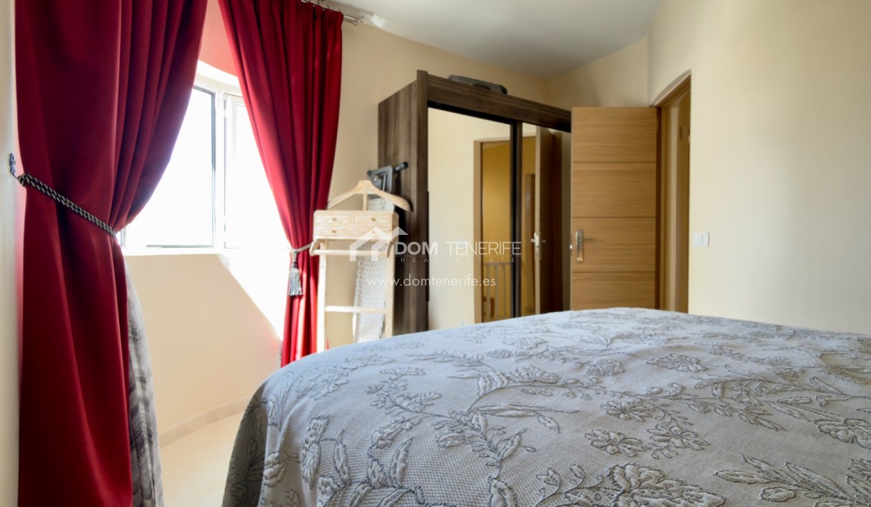 Wiederverkauf - Stadthaus -
Adeje - Torviscas Alto