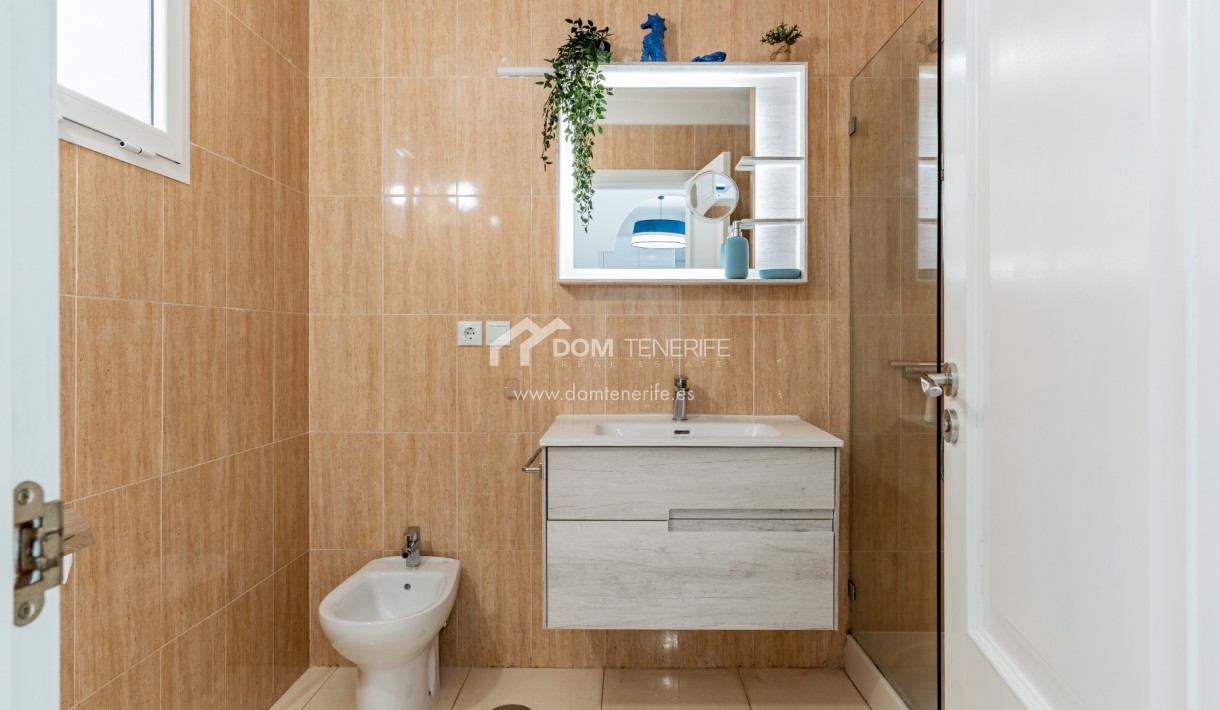 Kurzzeitmiete - Wohnung -
Adeje - Roque del Conde