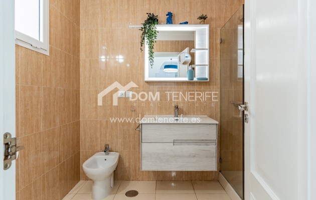 Kurzzeitmiete - Wohnung -
Adeje - Roque del Conde