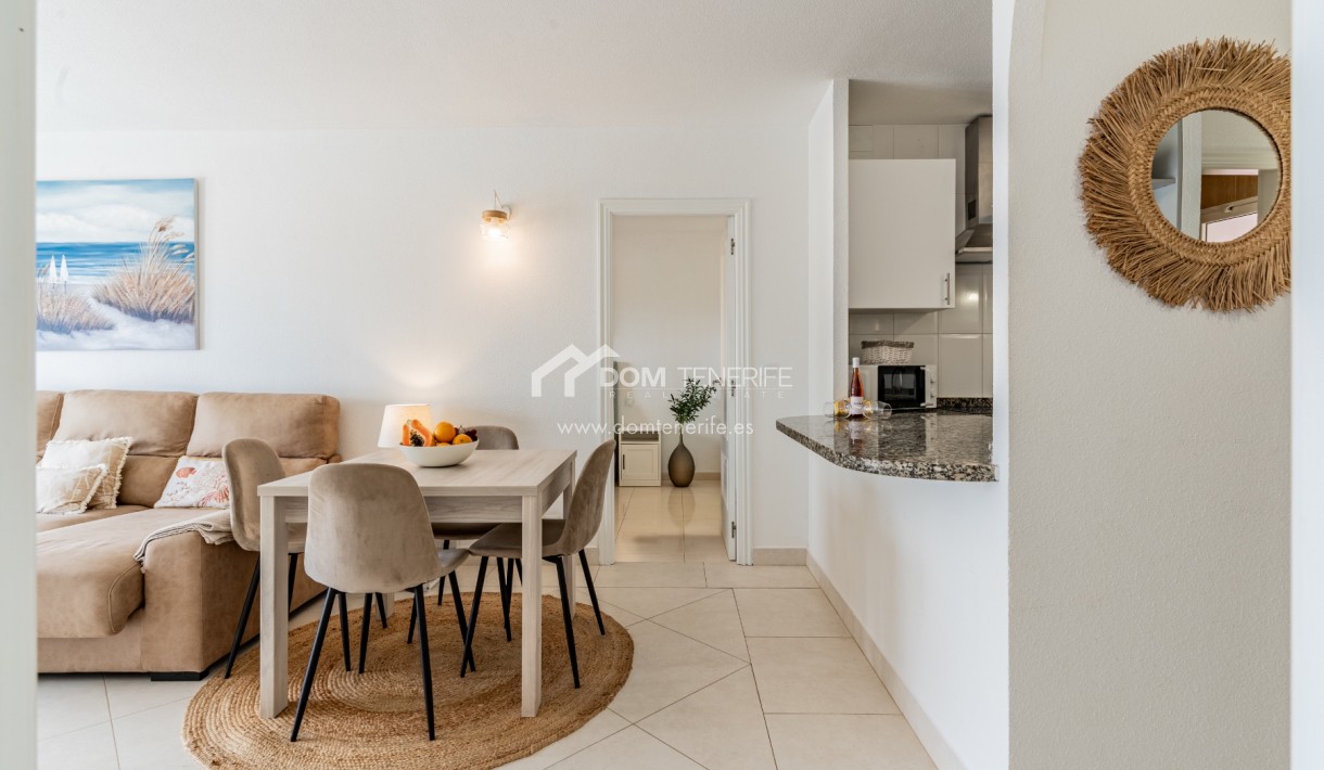 Kurzzeitmiete - Wohnung -
Adeje - Roque del Conde