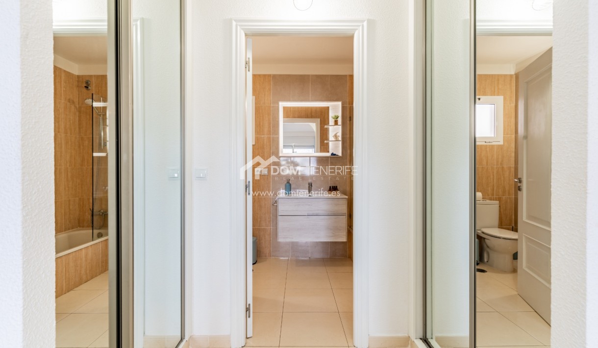 Kurzzeitmiete - Wohnung -
Adeje - Roque del Conde