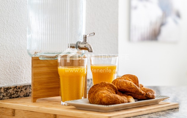 Kurzzeitmiete - Wohnung -
Adeje - Roque del Conde