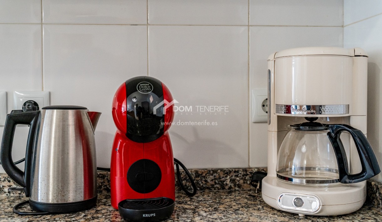 Kurzzeitmiete - Wohnung -
Adeje - Roque del Conde