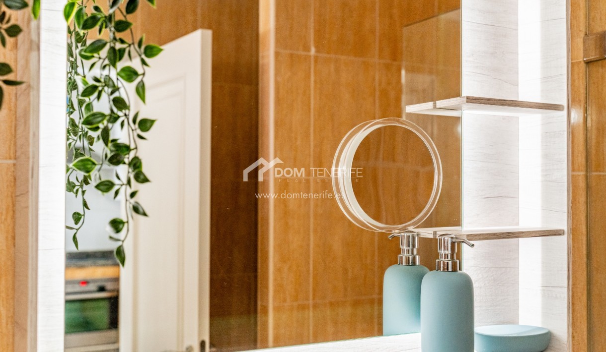 Kurzzeitmiete - Wohnung -
Adeje - Roque del Conde