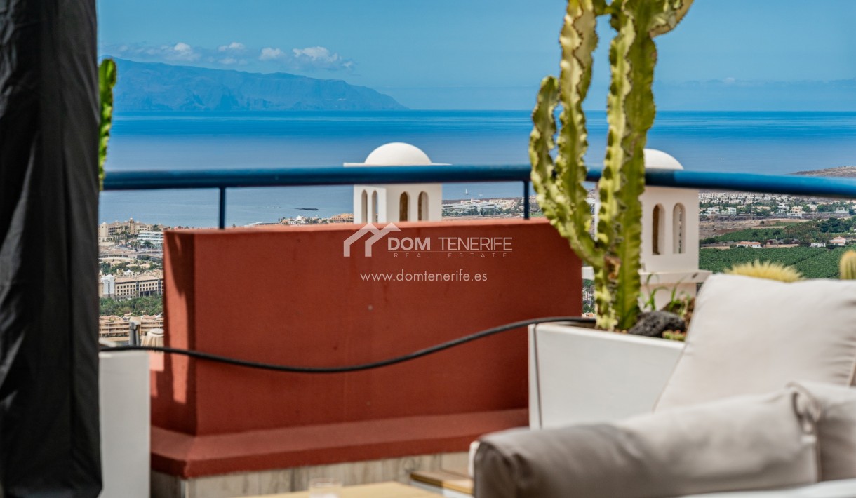 Kurzzeitmiete - Wohnung -
Adeje - Roque del Conde