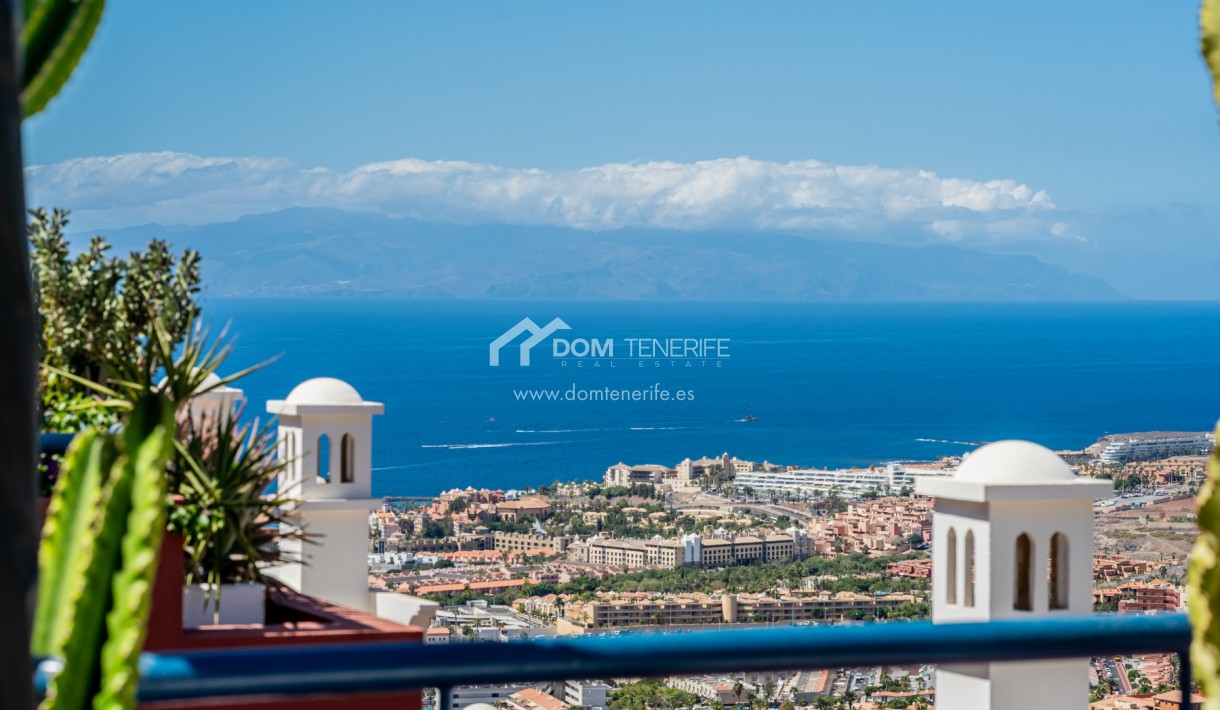 Kurzzeitmiete - Wohnung -
Adeje - Roque del Conde