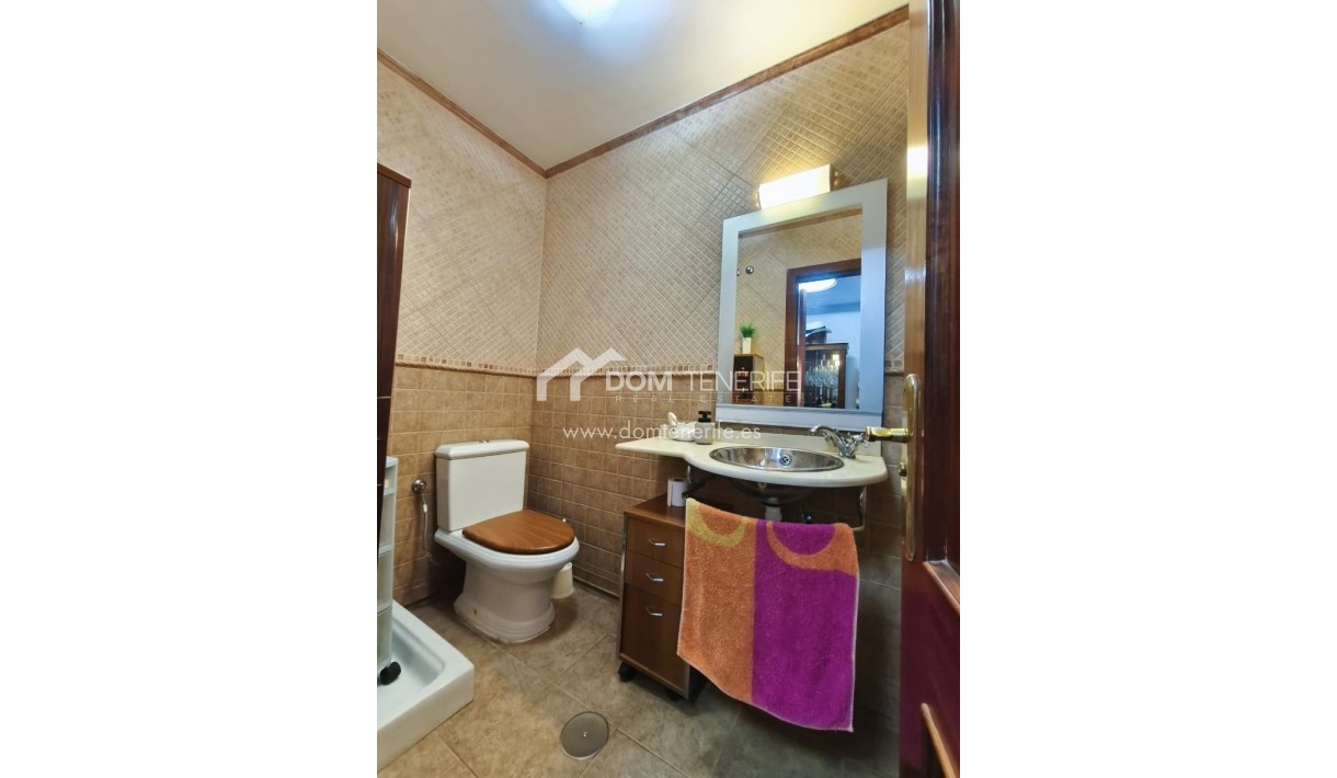 Wiederverkauf - Stadthaus -
Adeje - El Galeon