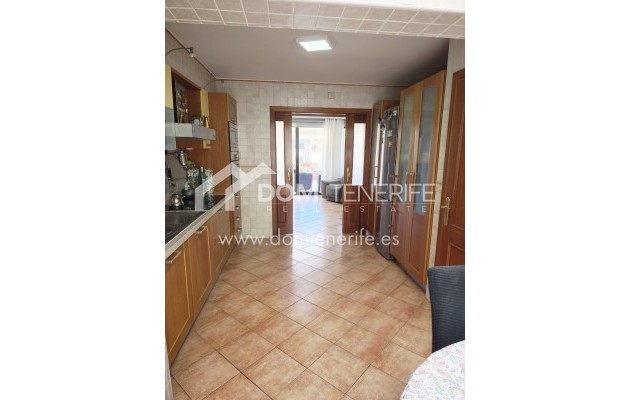 Wiederverkauf - Stadthaus -
Adeje - El Galeon