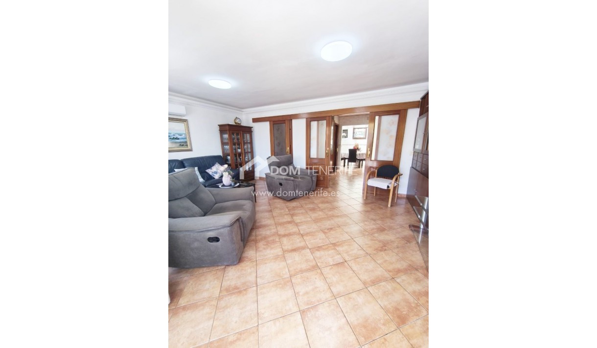 Wiederverkauf - Stadthaus -
Adeje - El Galeon