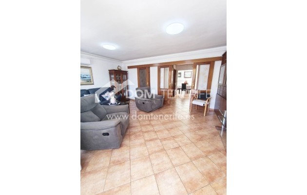 Wiederverkauf - Stadthaus -
Adeje - El Galeon