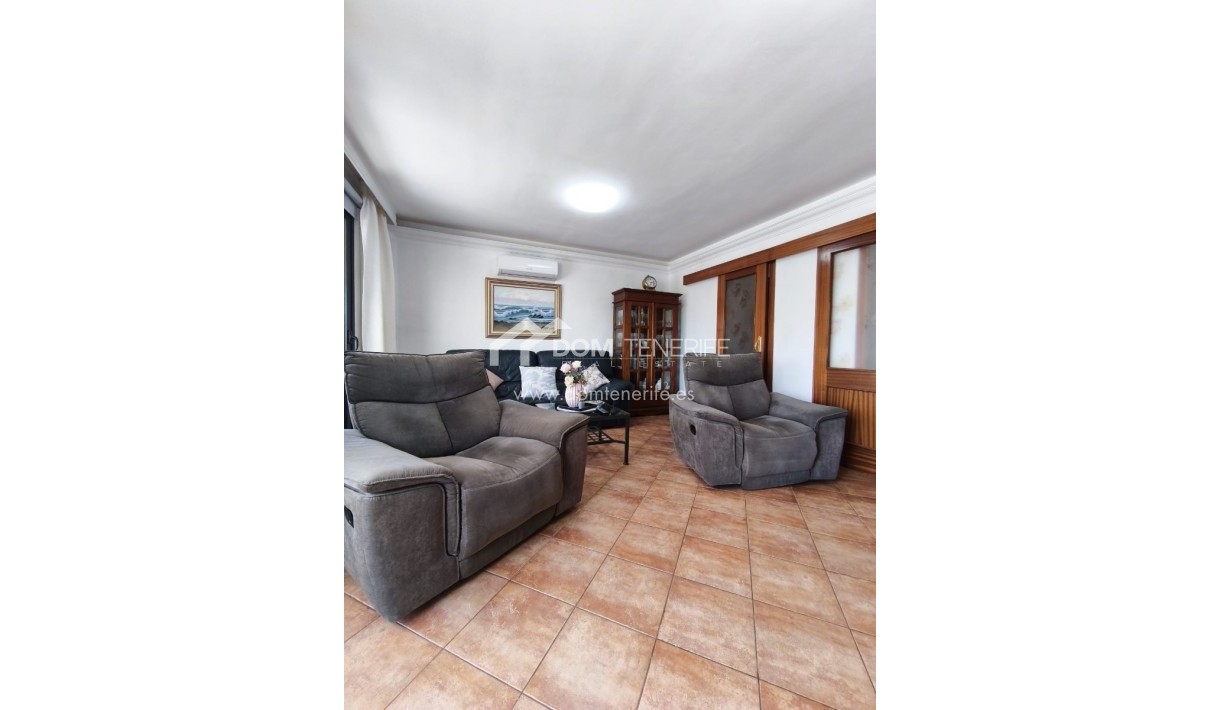 Wiederverkauf - Stadthaus -
Adeje - El Galeon