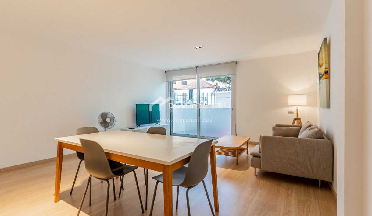 Wiederverkauf - Wohnung -
Adeje