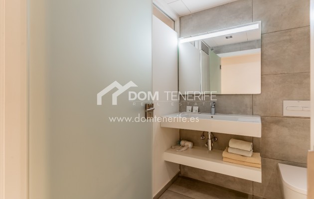 Wiederverkauf - Wohnung -
Adeje